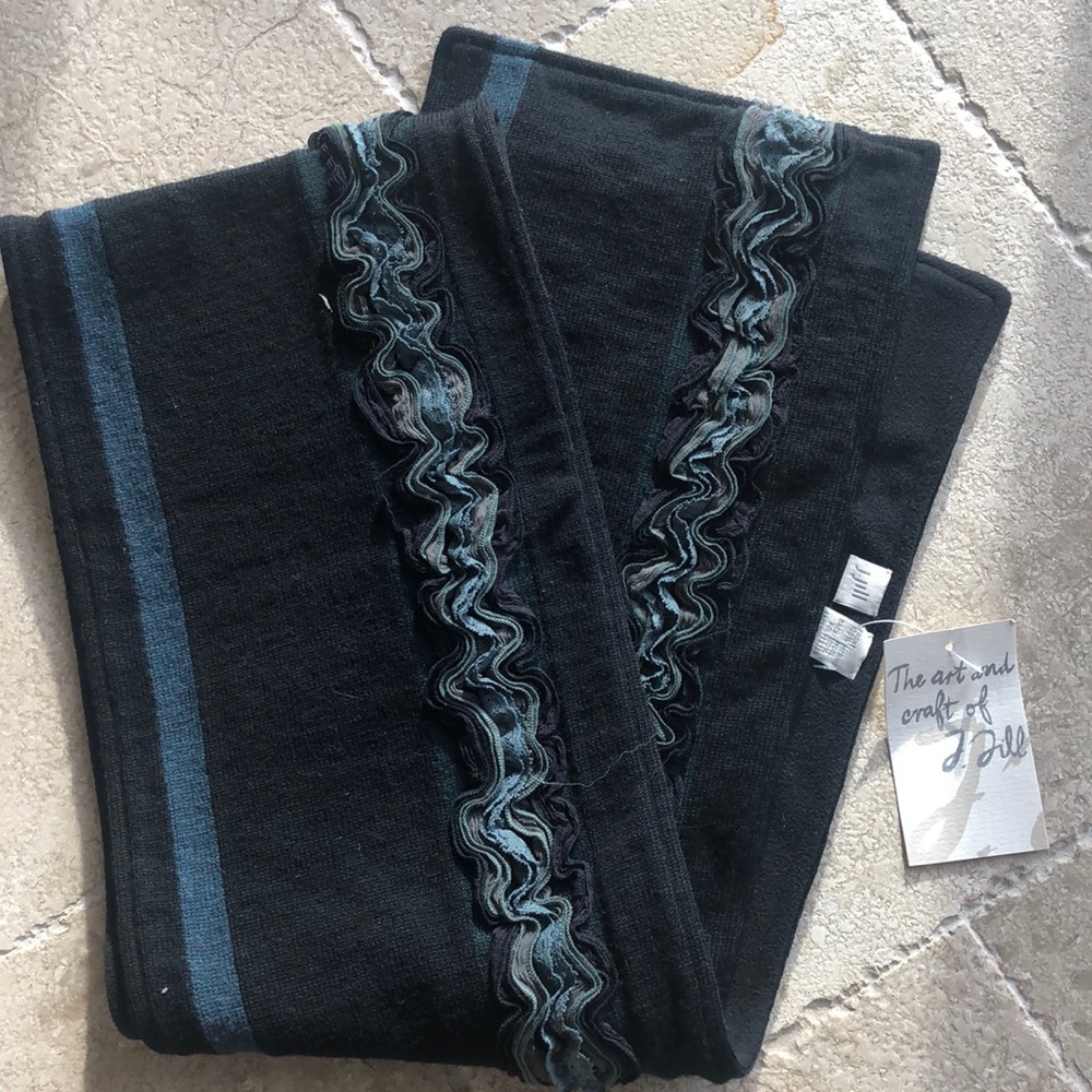 NWT Marino Wool Black J. Jill long scarf